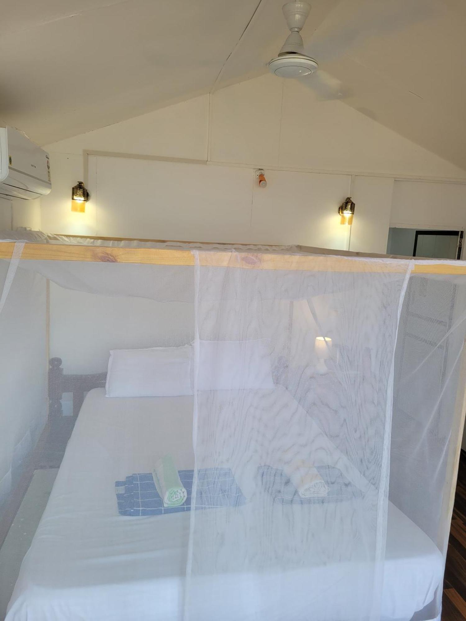 Kashinath Beach Huts Агонда Экстерьер фото